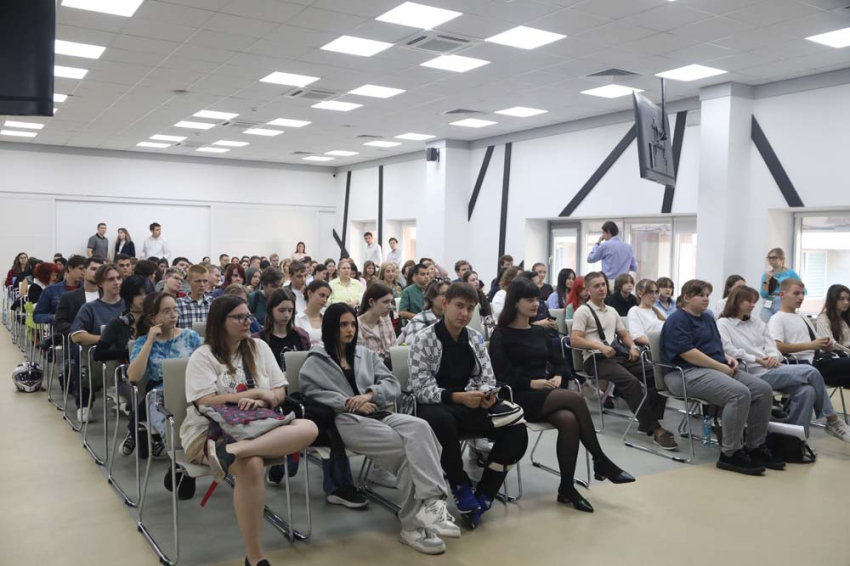 События НИУ «БелГУ» выборы и роль молодёжи в избирательной системе обсудили в ниу «белгу»