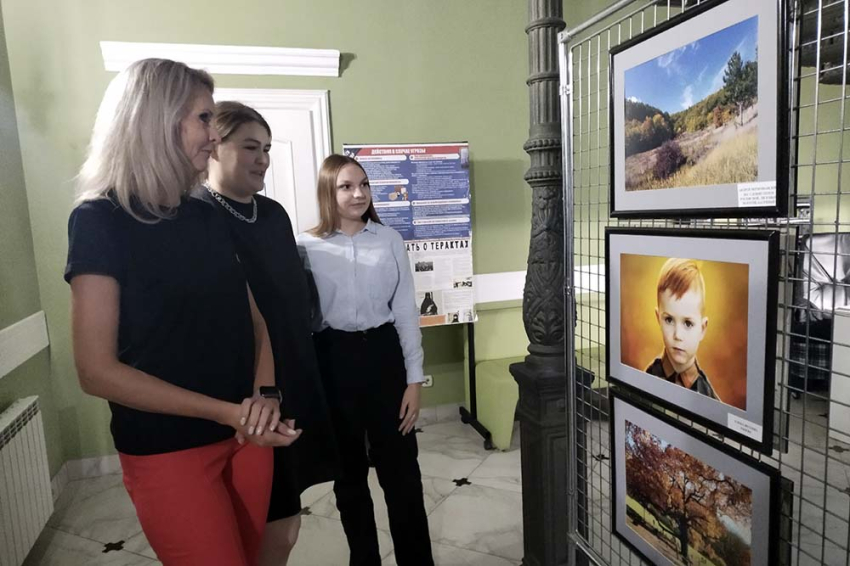 События НИУ «БелГУ» в ниу «белгу проходит фотовыставка «золотые деньки»