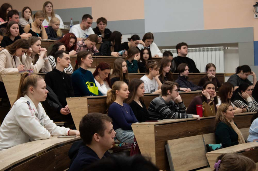 События НИУ «БелГУ» политолог выступил с просветительской лекцией в белгородском госуниверситете