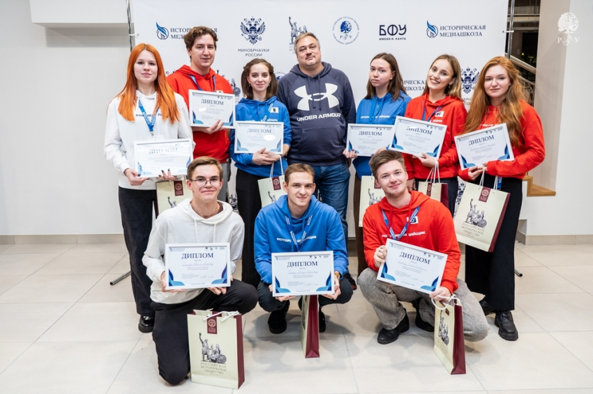 События НИУ «БелГУ» магистрант ниу «белгу» принял участие в iv исторической медиашколе 