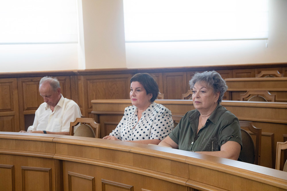 Директор педагогического института